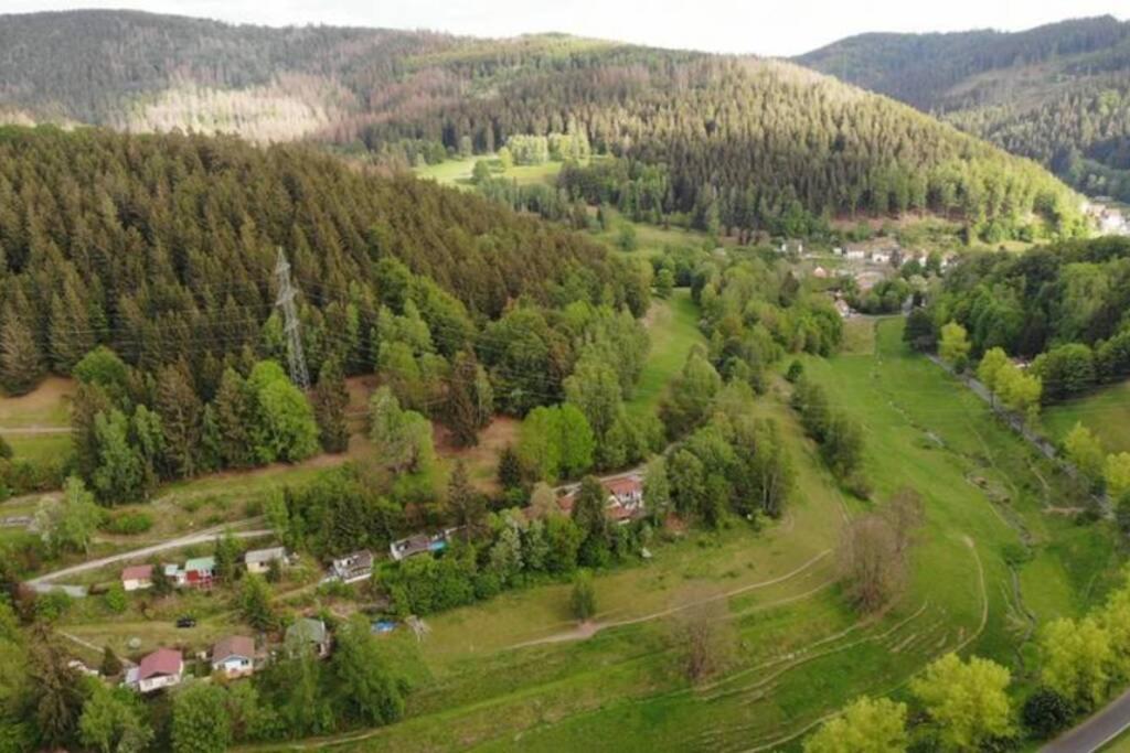 Ruhiges Ferienhaus Am Waldrand Mit Sauna Und Kamin - Hellaberg II Langenbach  Eksteriør bilde